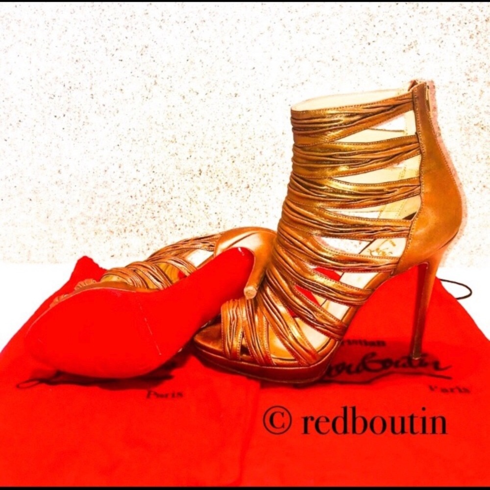 👠SOLD👠Louboutin Gold Tinazata 120 booties pump - Picture 2 of 8